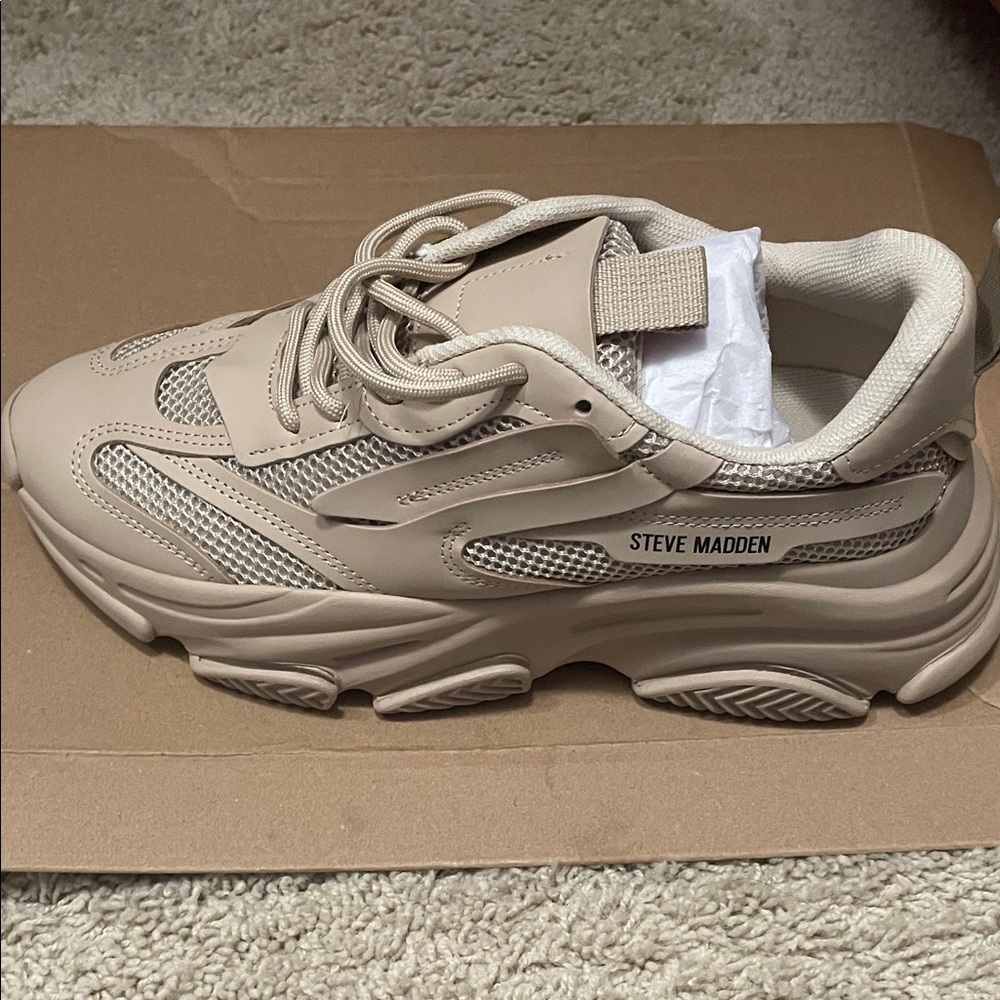 Steve Madden Women's Beige Sneakers